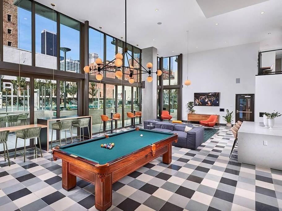 Top Floor High Rise 3 Bed Dtla Skyscraper Penthouse Лос-Анджелес Экстерьер фото